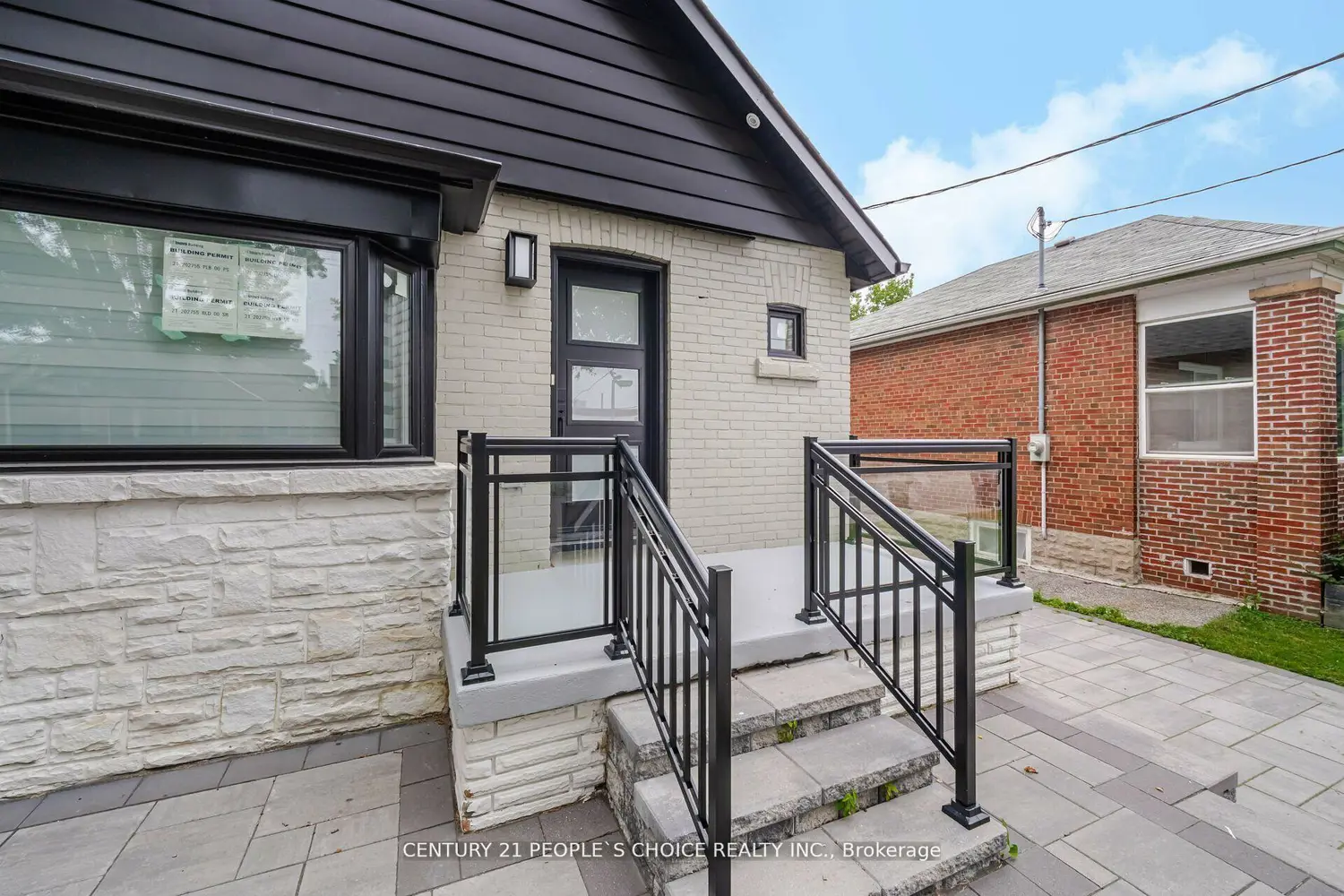 218 William Street photo 4