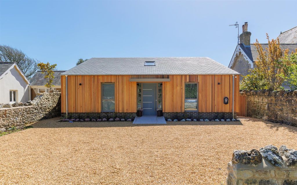 Additional image 5 of 2 bed detached bungalow for saleNiton Undercliff, Isle Of Wight PO38