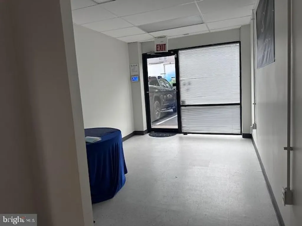 8900 Edgeworth Drive Unit U, Capitol Heights, MD 20743