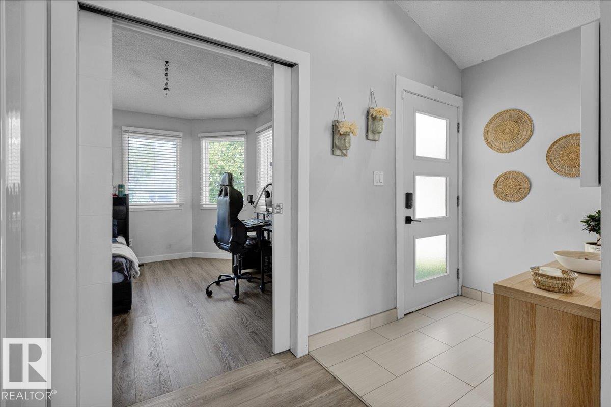 Additional image 6 of 18911 58 Avenue NW, Edmonton, AB, T6M2G6
