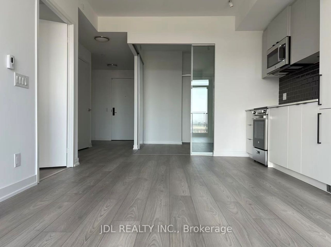 Additional image 5 of 813 Unit A-285 Dufferin St Street, Toronto, ON, M6K 1Z7