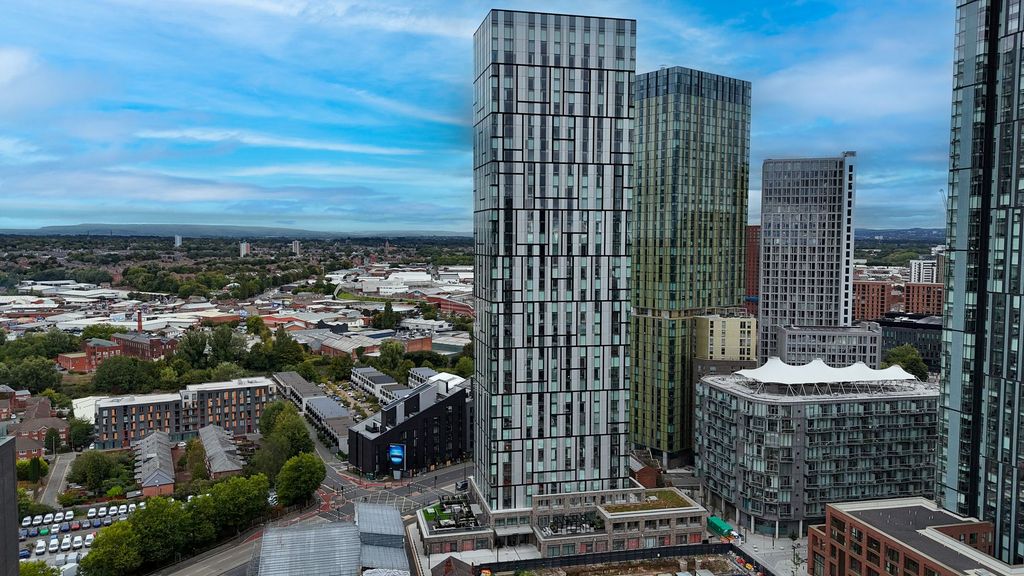 3 bed flat for saleThe Buckley Penthouse, Bankside Boulevard, Colliers Yard, Manchester M3