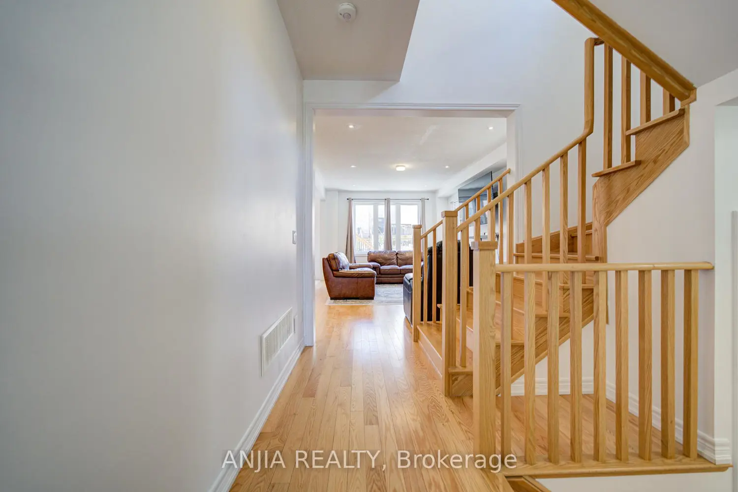 377 Busato Drive photo 3