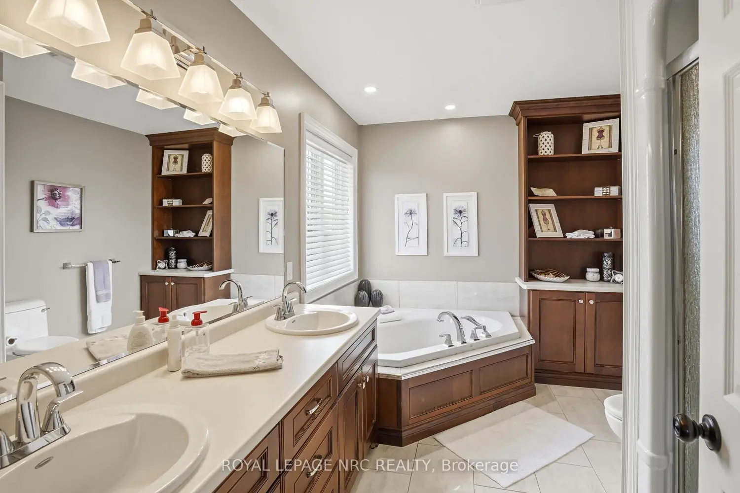 Additional image 9 of 4073 Highland Park Drive