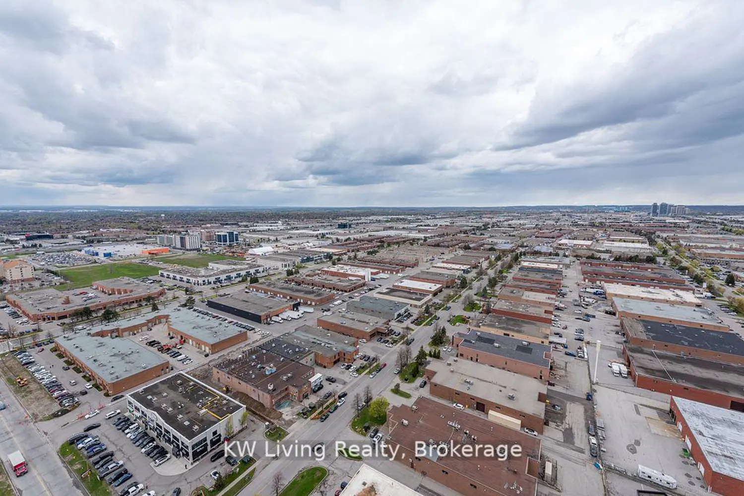 Additional image 16 of 898 Portage Parkway 3302