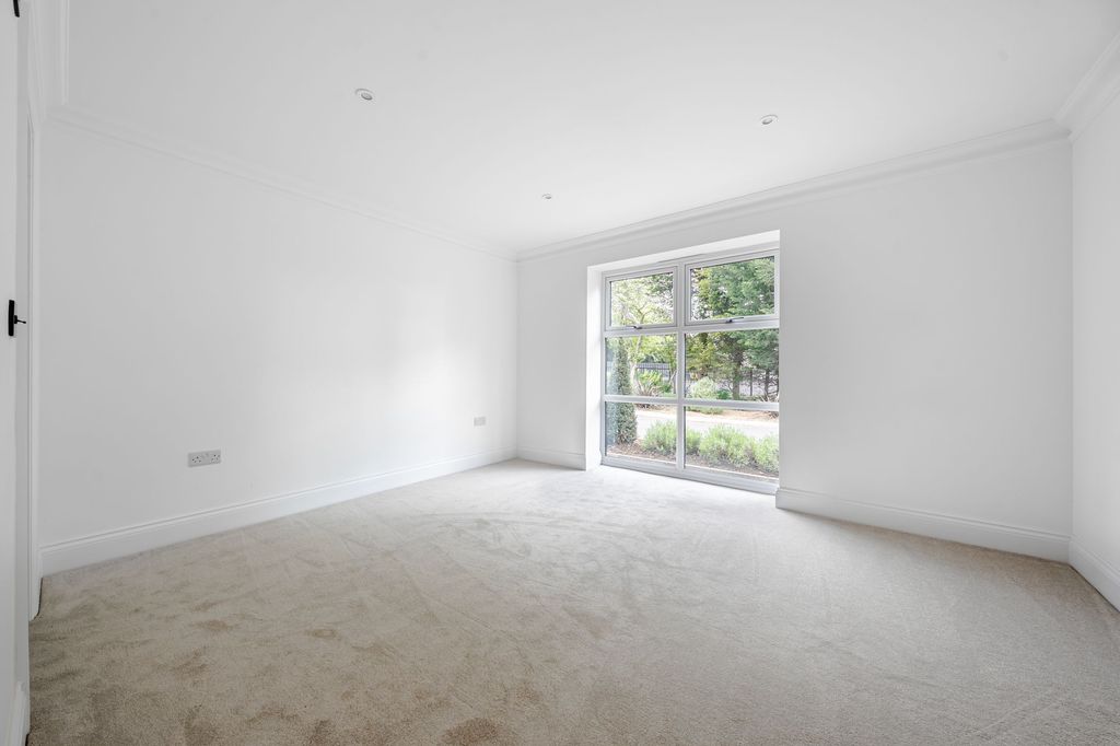 Additional image 11 of 2 bed flat to rentWayside Crescent, Harrogate HG2