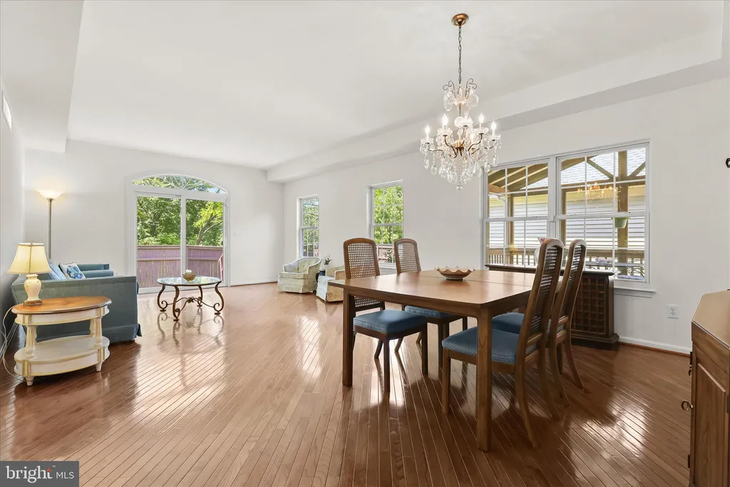 Additional image 6 of 320 Chalk Hill Drive, Baltimore, MD 21208