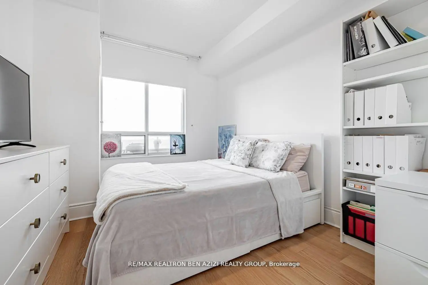 Additional image 10 of 80 Harrison Garden Boulevard 2324