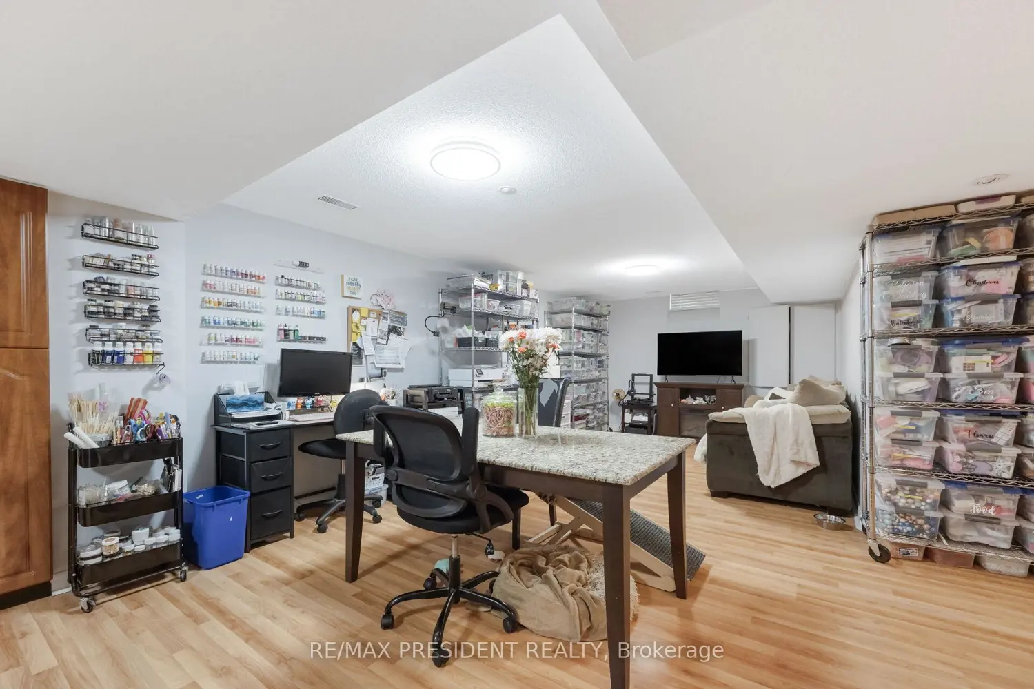 Additional image 17 of 75 Bluffwood Crescent