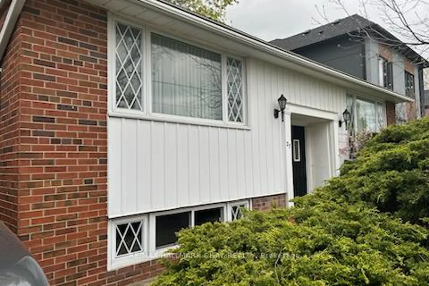 27 Elfreda Boulevard photo 3