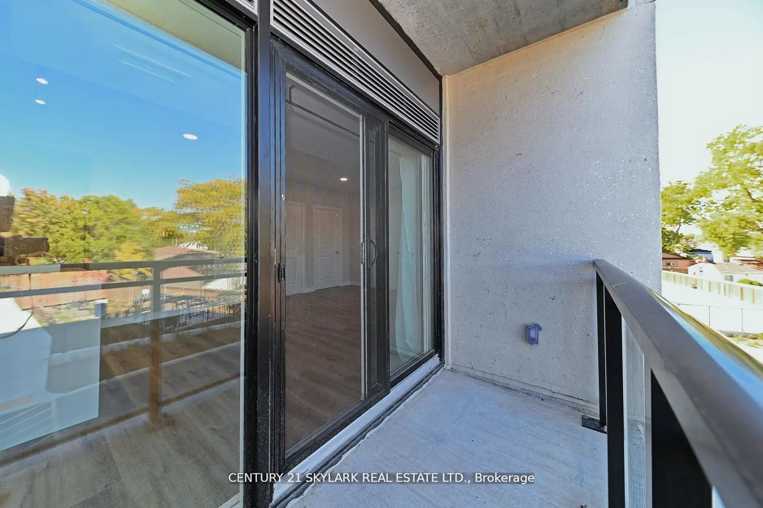 Additional image 14 of 50 Herrick Ave Avenue 216