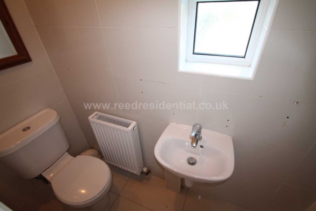 Additional image 4 of 1 bed flat for saleAmbleside Drive, Southend On Sea SS1
