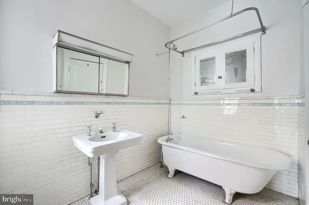 Additional image 35 of 2622 N Calvert Street, Baltimore, MD 21218