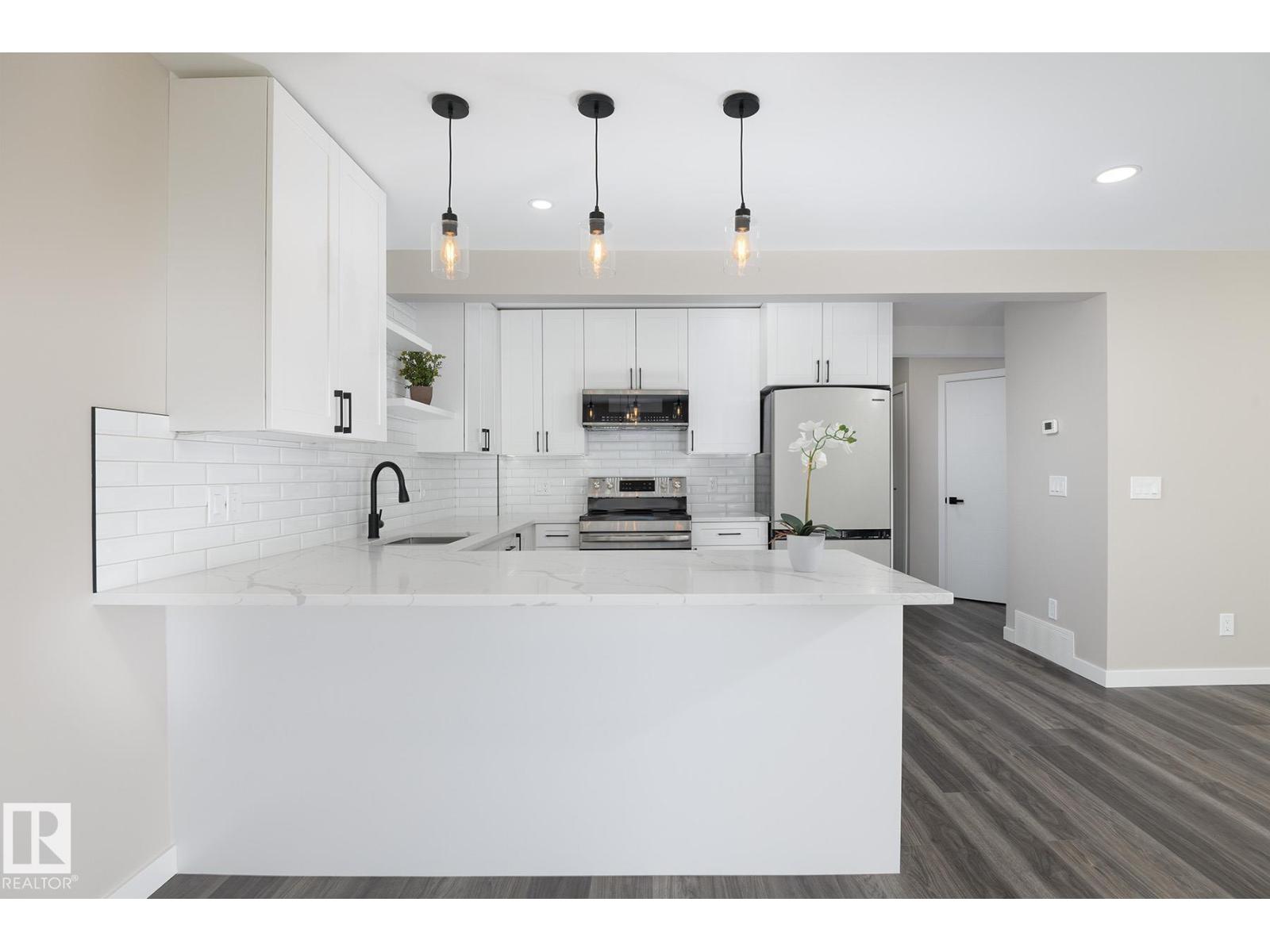 Additional image 6 of 20031 53a Avenue NW, Edmonton, AB, T6M2W2