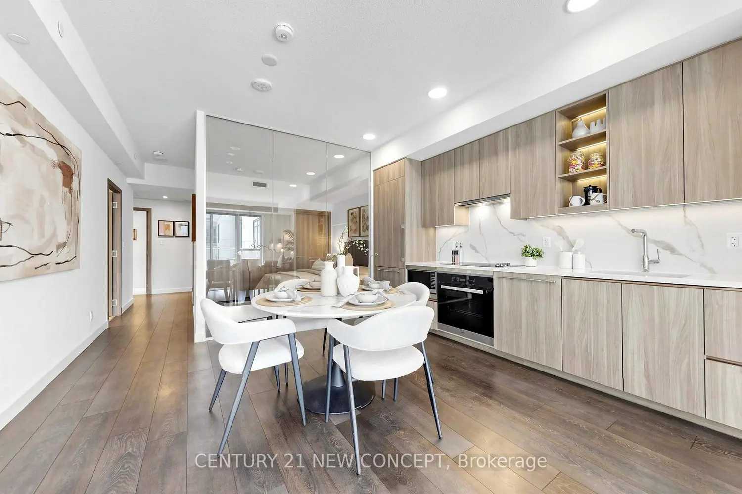 25 Mcmahon Drive 206 photo 3