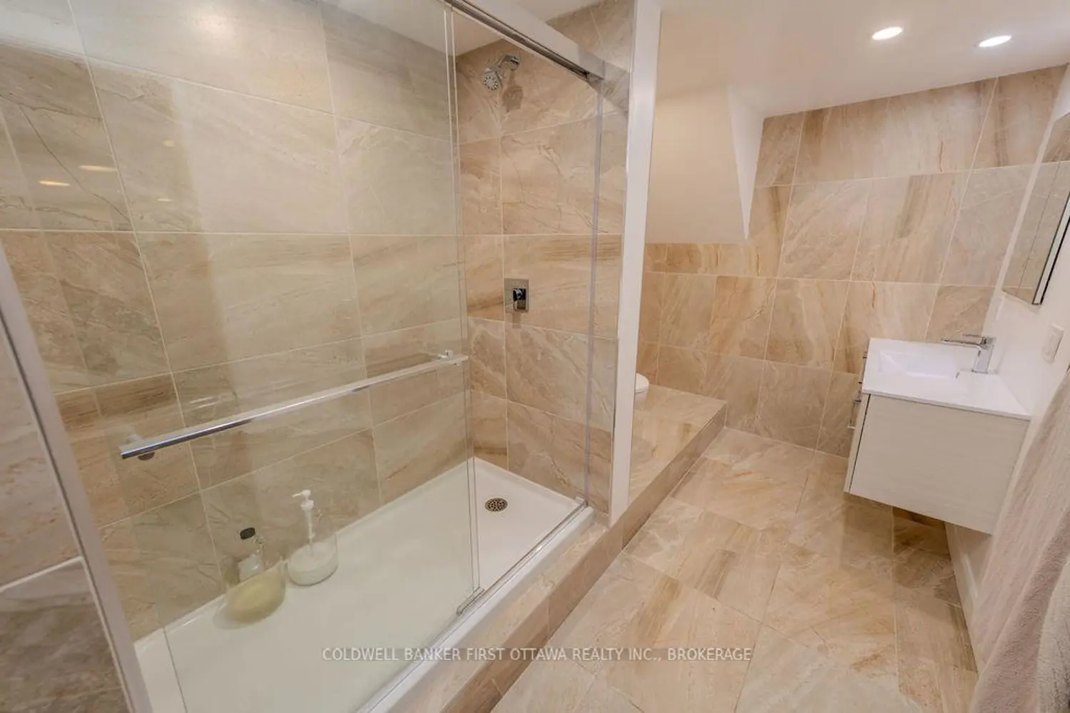 Additional image 7 of 10 Brant Avenue