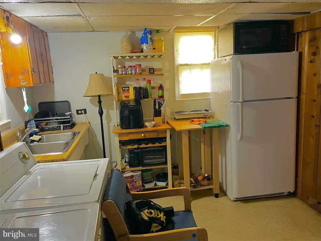 924 Palladi Drive, Baltimore, MD 21227