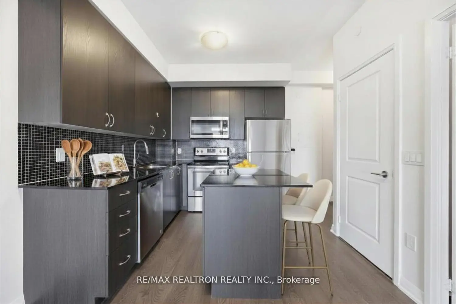 Additional image 6 of 9560 Markham Road 1107