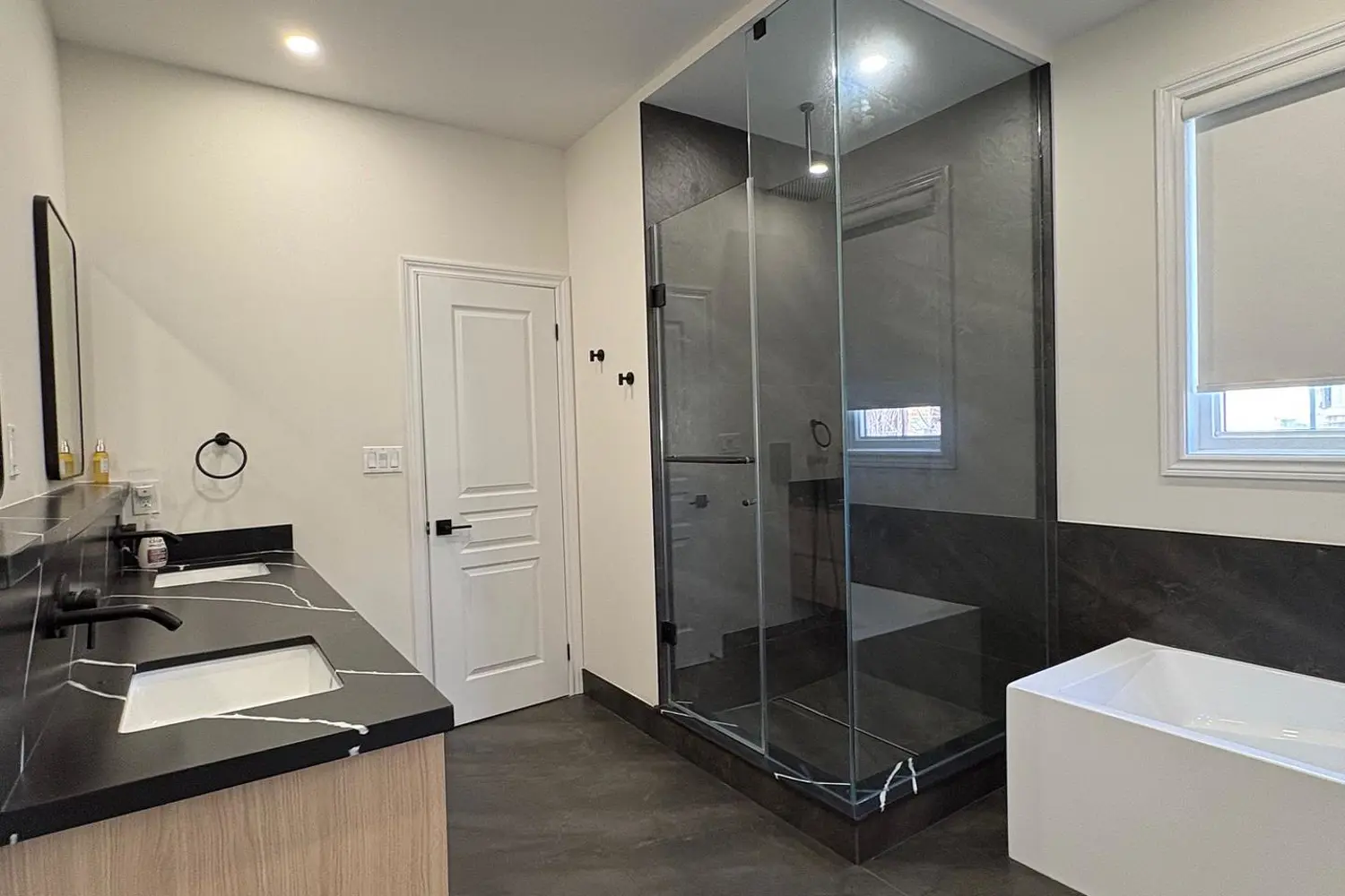 Additional image 13 of 197 Harbord Street