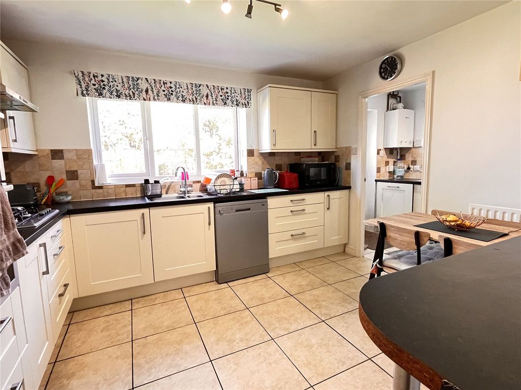 Additional image 11 of 5 bed detached house to rentKeelton Close, Bicton Heath, Shrewsbury, Shropshire SY3