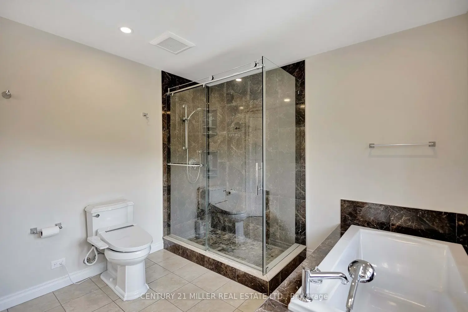 Additional image 13 of 1398 Winterberry Drive
