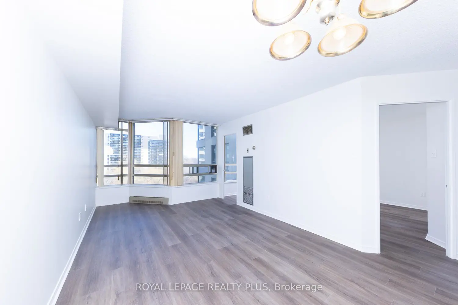 Additional image 12 of 75 King Street 607