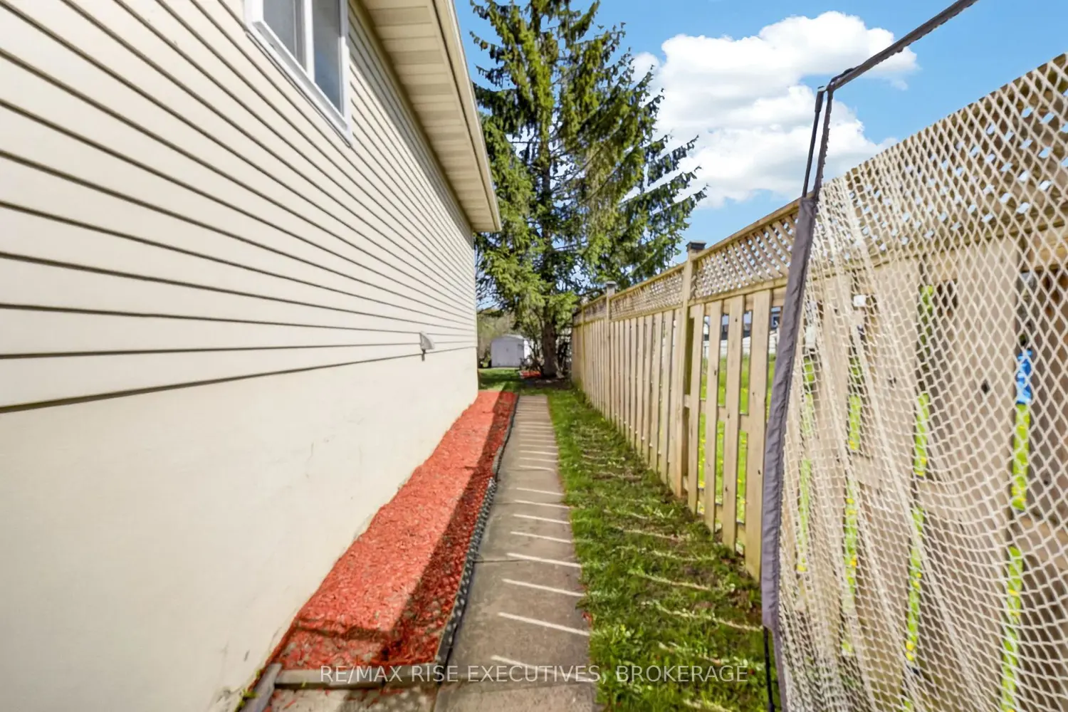 Additional image 12 of 1089 Pinewood Place