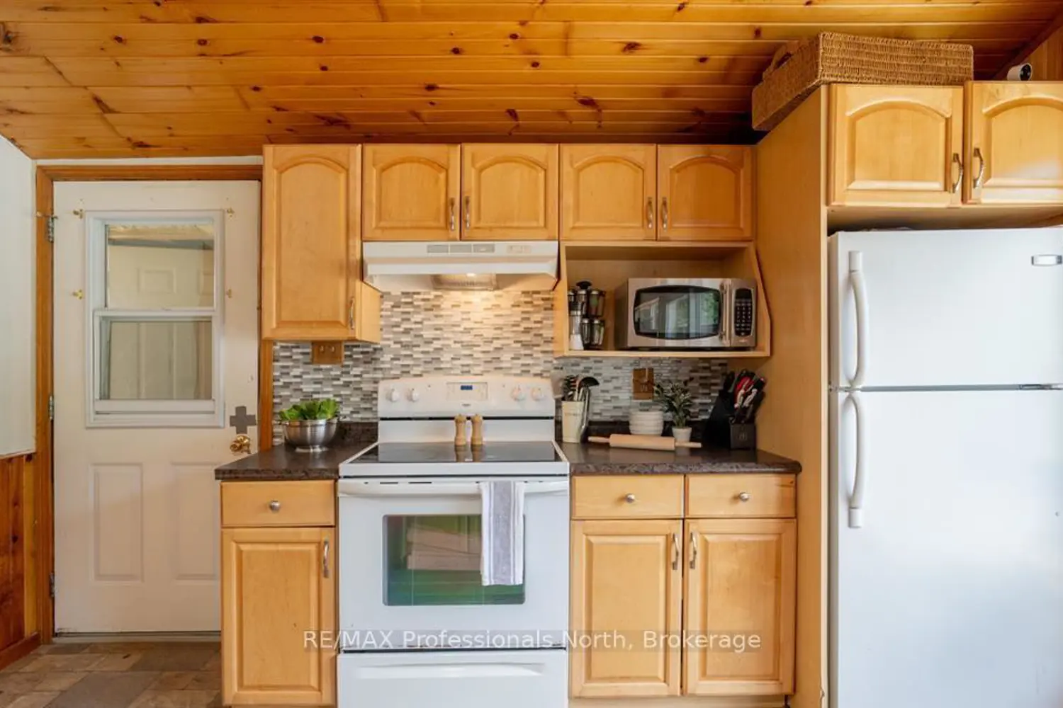 Additional image 6 of 899 Katrine Road