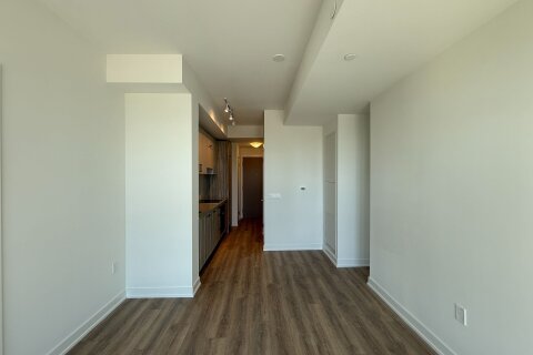Additional image 8 of 908-5 Quarrington Lane, Toronto, ON, M3C 0S5