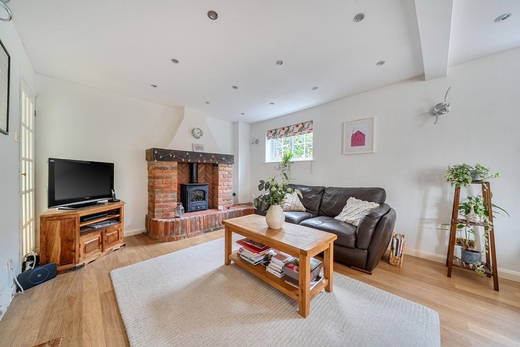 Additional image 9 of 5 bed detached house for saleUpper Vicarage Road, Kennington TN24