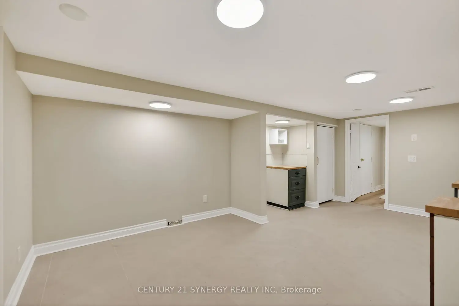 Additional image 13 of 2358 Joliffe Street