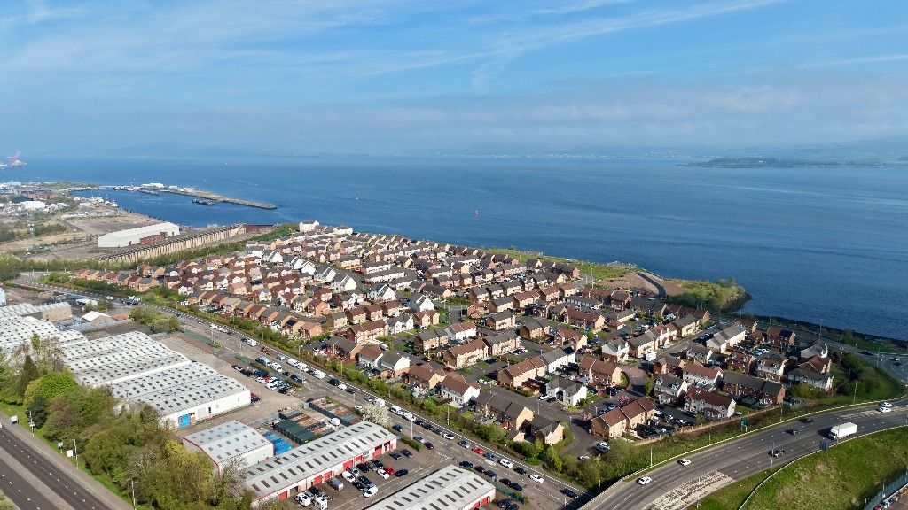 Additional image 3 of 3 bed terraced house for saleScott Way, Inverclyde, Greenock PA15