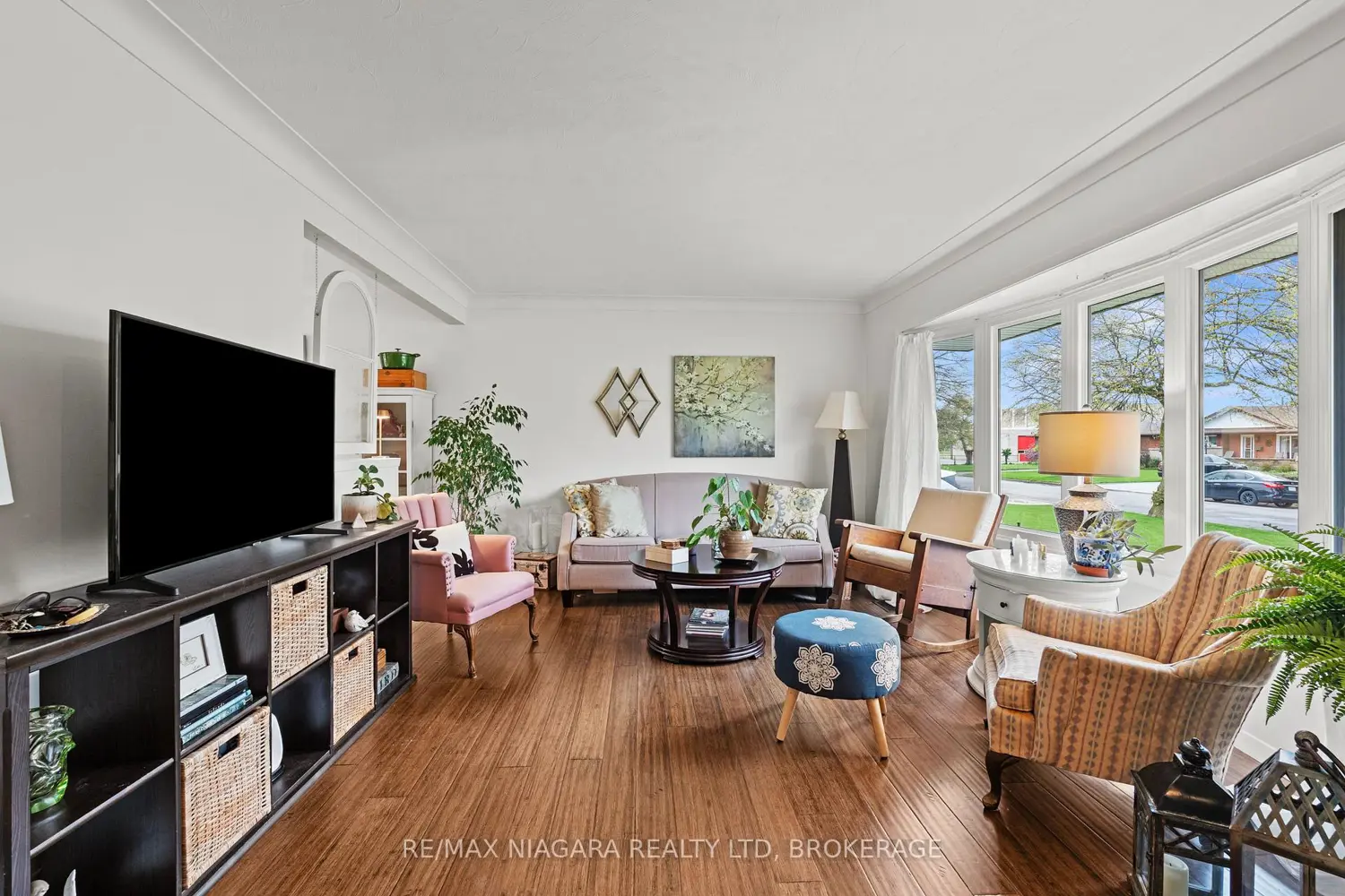 Additional image 5 of 8751 Banting Avenue