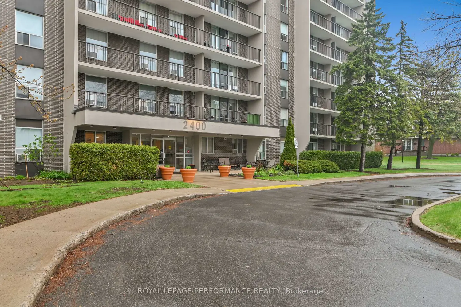 2400 Virginia Drive 307