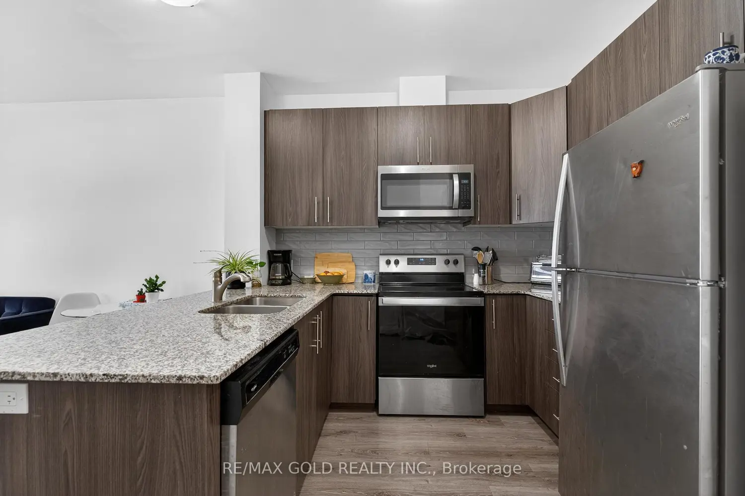 Additional image 10 of 104 Garment Street 1010