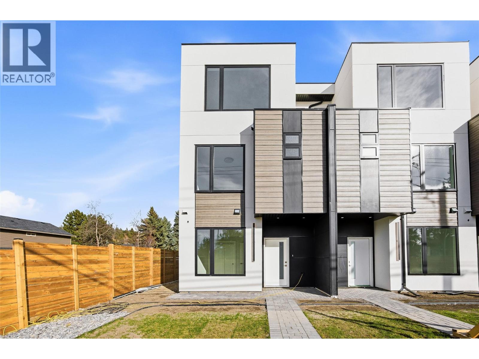 4563 Gordon Drive, Kelowna, BC, V1W1T3