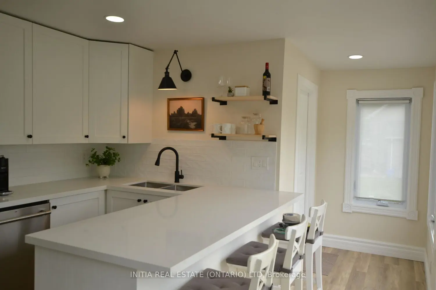 114 Ann Street photo 2