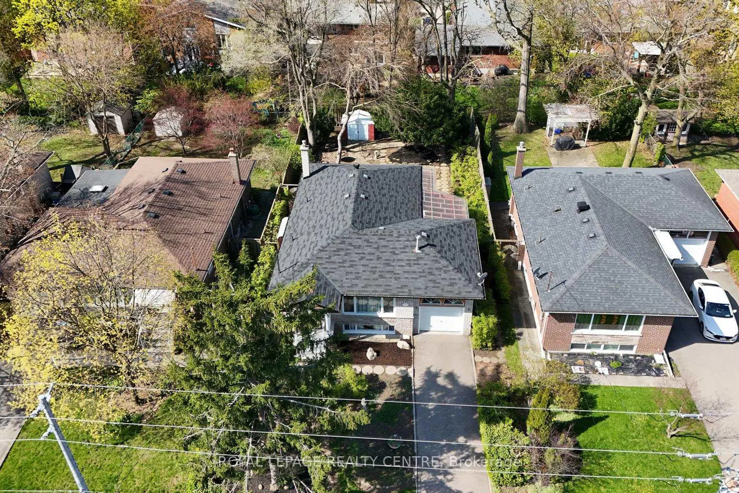 3556 The Credit Woodlands