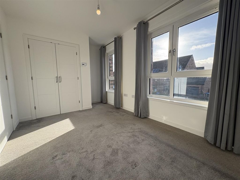 Additional image 7 of 3 bed property to rentLapwing Drive, Perth PH1