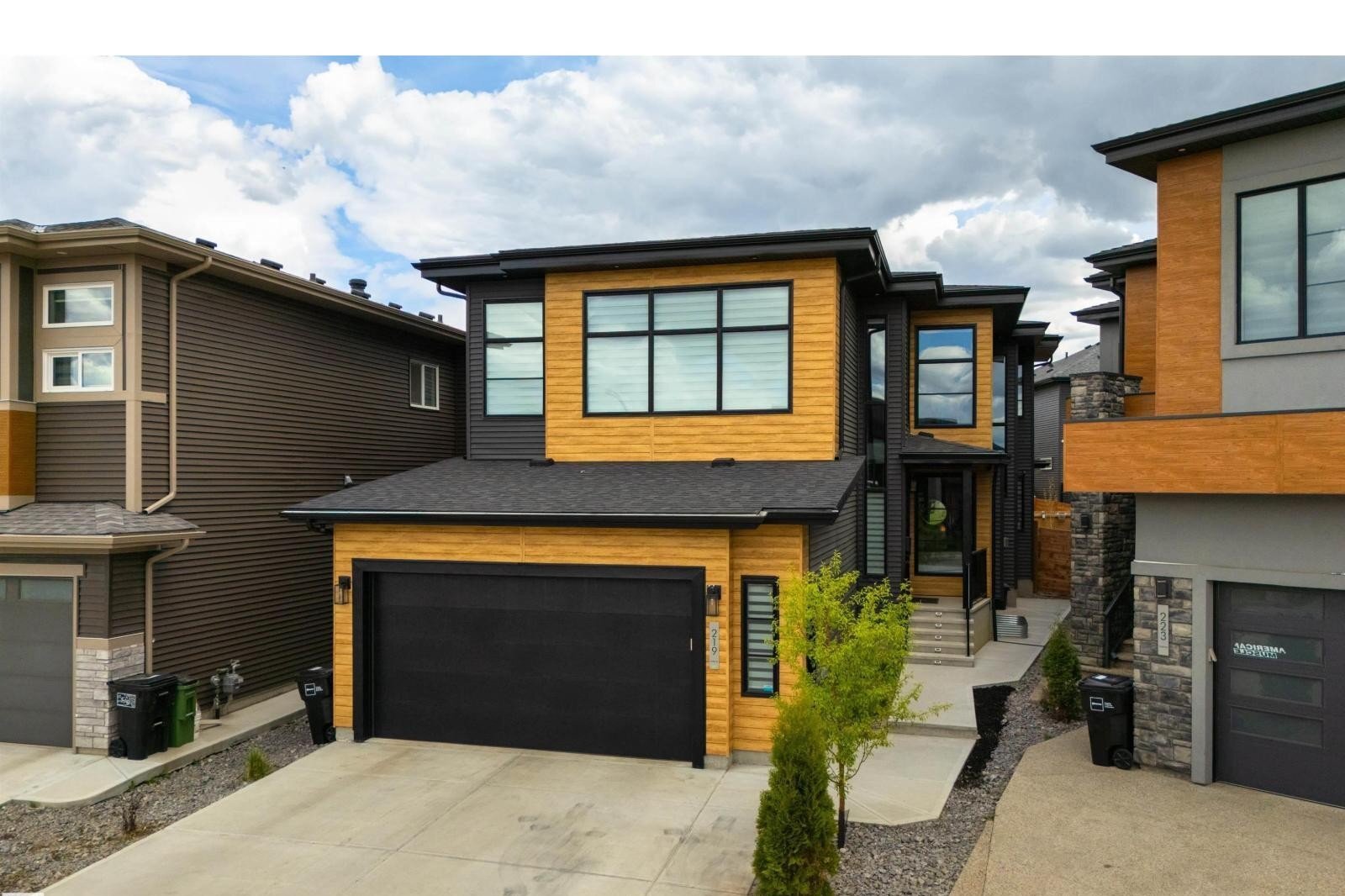 Additional image 7 of 219 37 Street SW, Edmonton, AB, T6X2W4