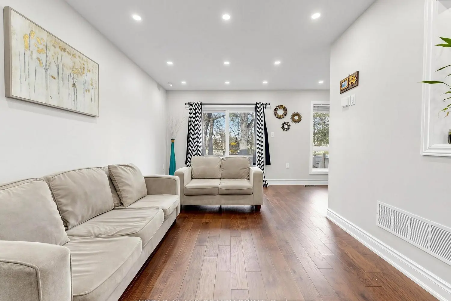 Additional image 5 of 1638 Norwill Crescent