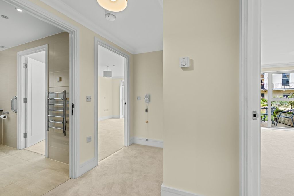 Additional image 14 of 1 bed property for saleLansdown Road, Cheltenham GL50