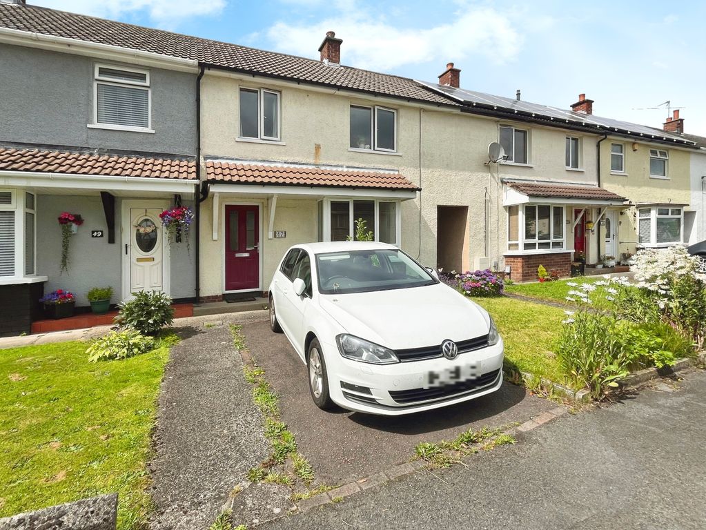 3 bed terraced house to rentLarch Grove, Dunmurry BT17