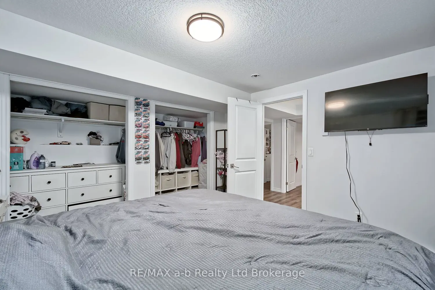 Additional image 14 of 305 Robinson Street