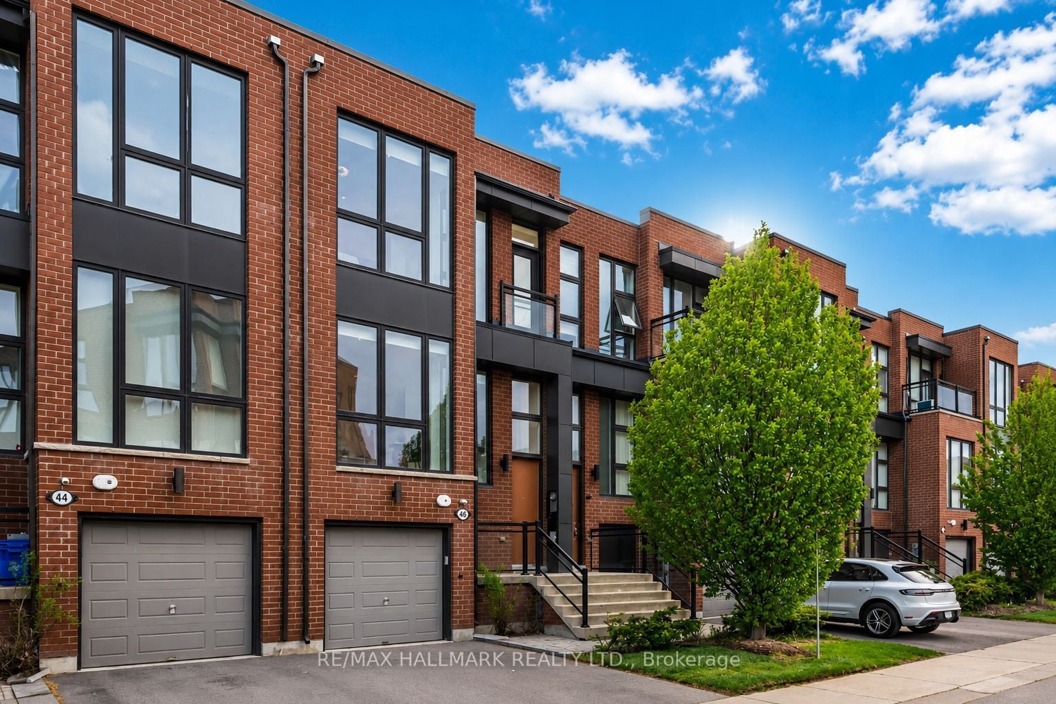 46 Crestridge Drive, Vaughan, ON, L4J 0K1