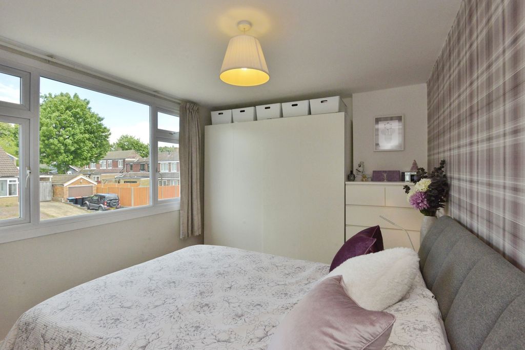 Additional image 14 of 3 bed semi-detached house for saleTennyson Grove, Milton Keynes MK3