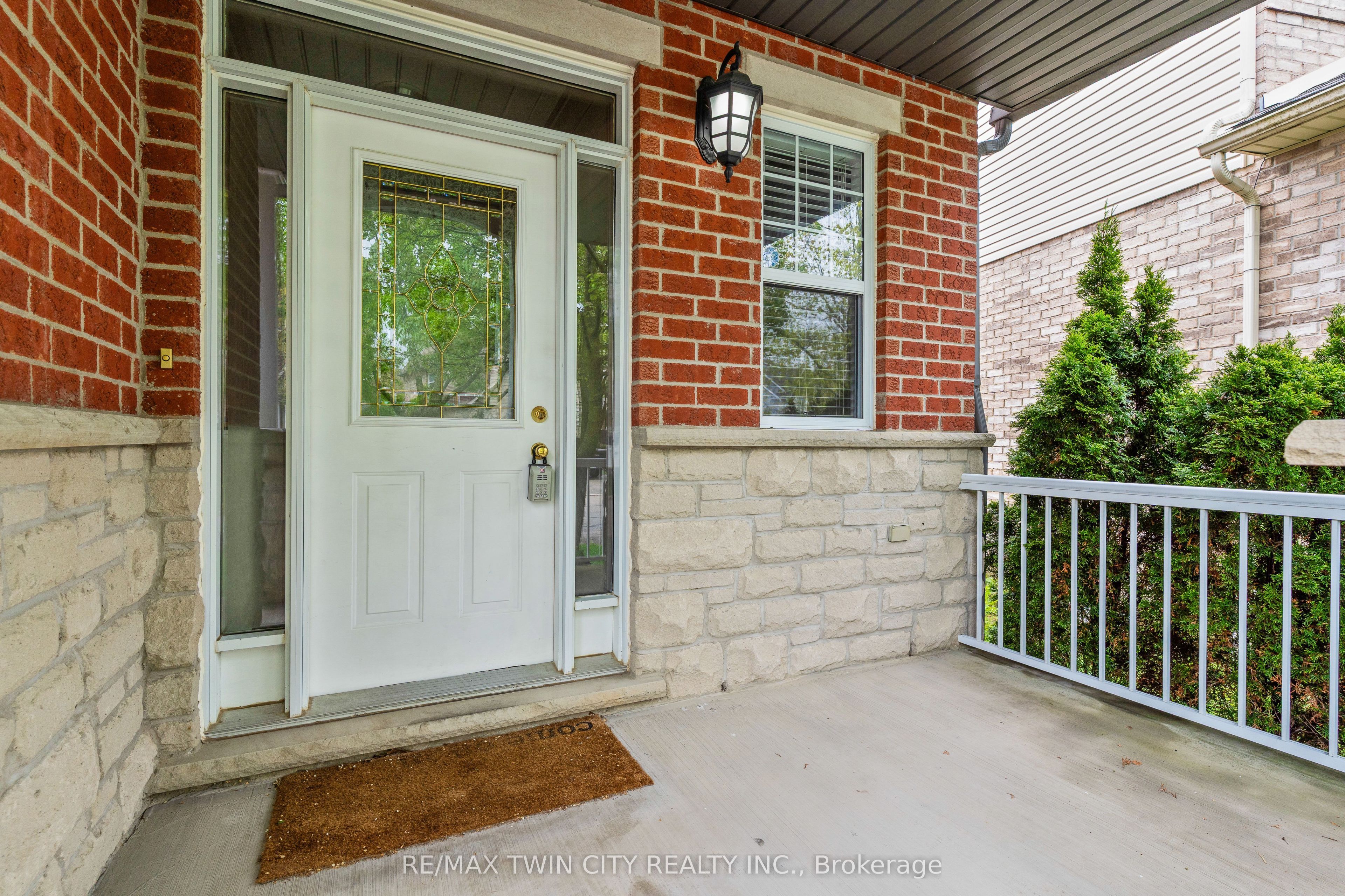 Additional image 3 of 35 Coopershawk Street, Kitchener, ON, N2K 4J7