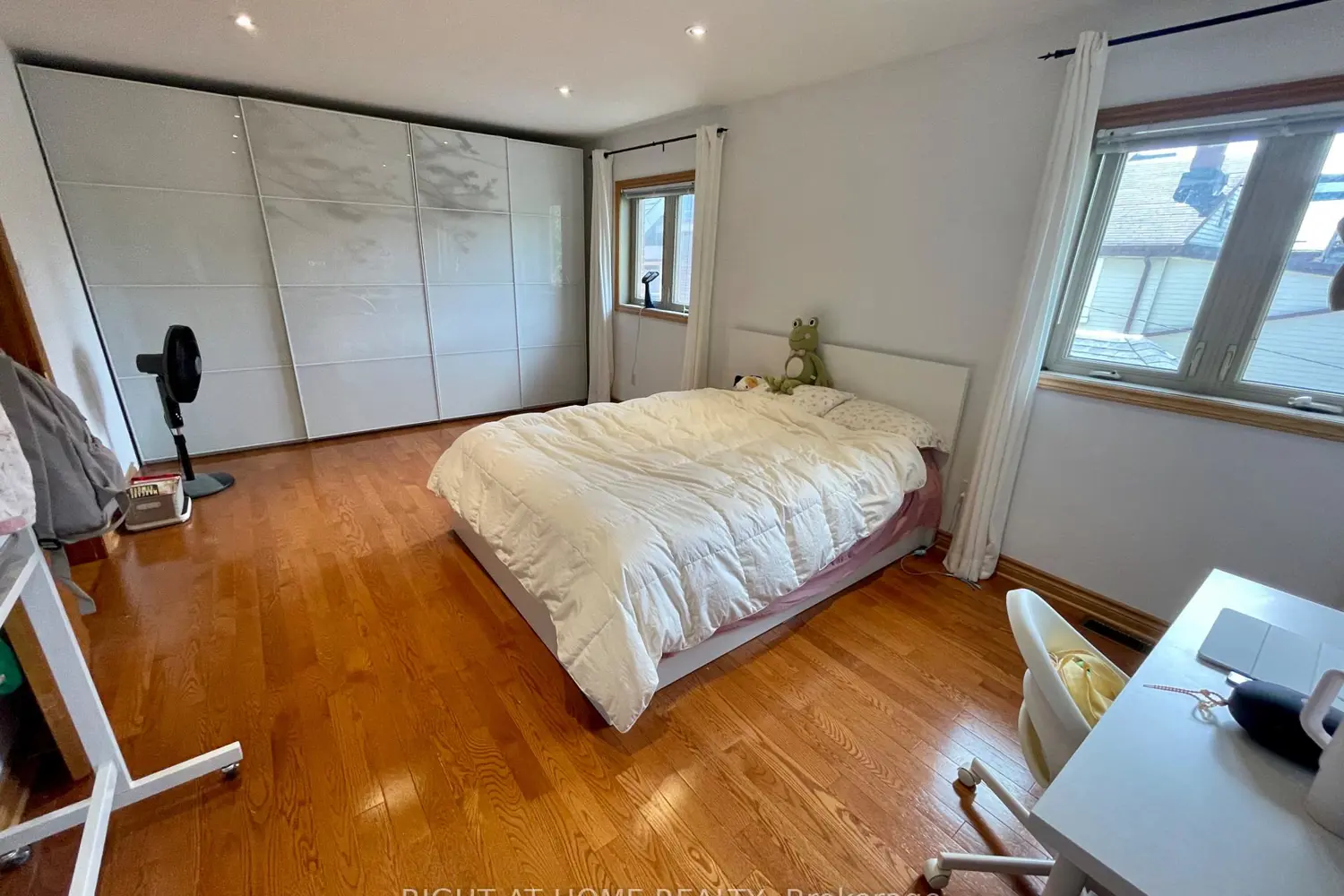Additional image 15 of 40 Bellevue Avenue