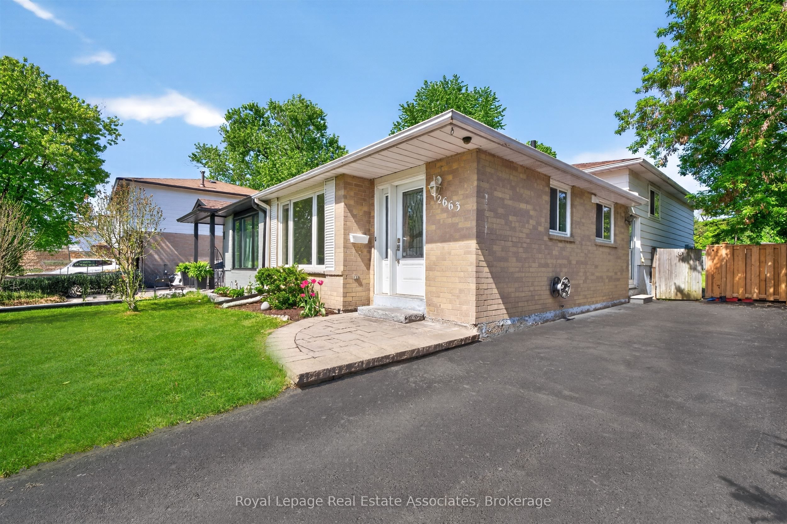 Additional image 2 of 2663 Widemarr Road, Mississauga, ON, L5J 1M5