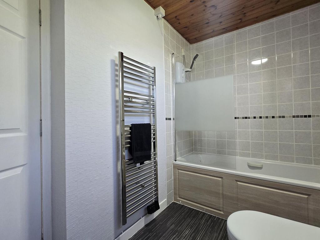 Additional image 16 of 2 bed flat to rentIona Court, Perth PH1